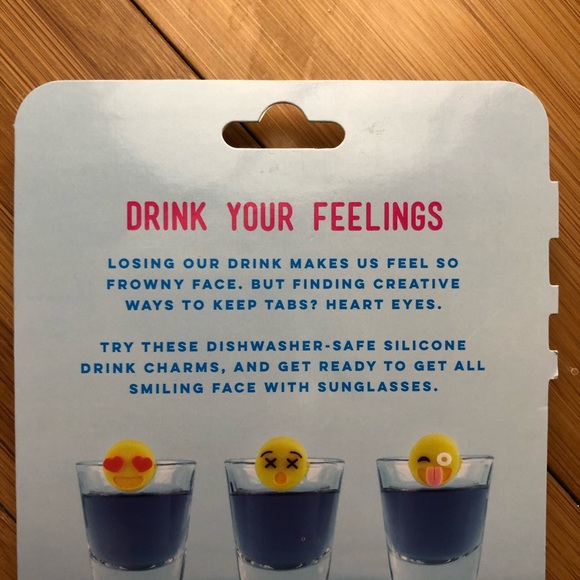 Francesca’s Emoji drink charms - Picture 4 of 5